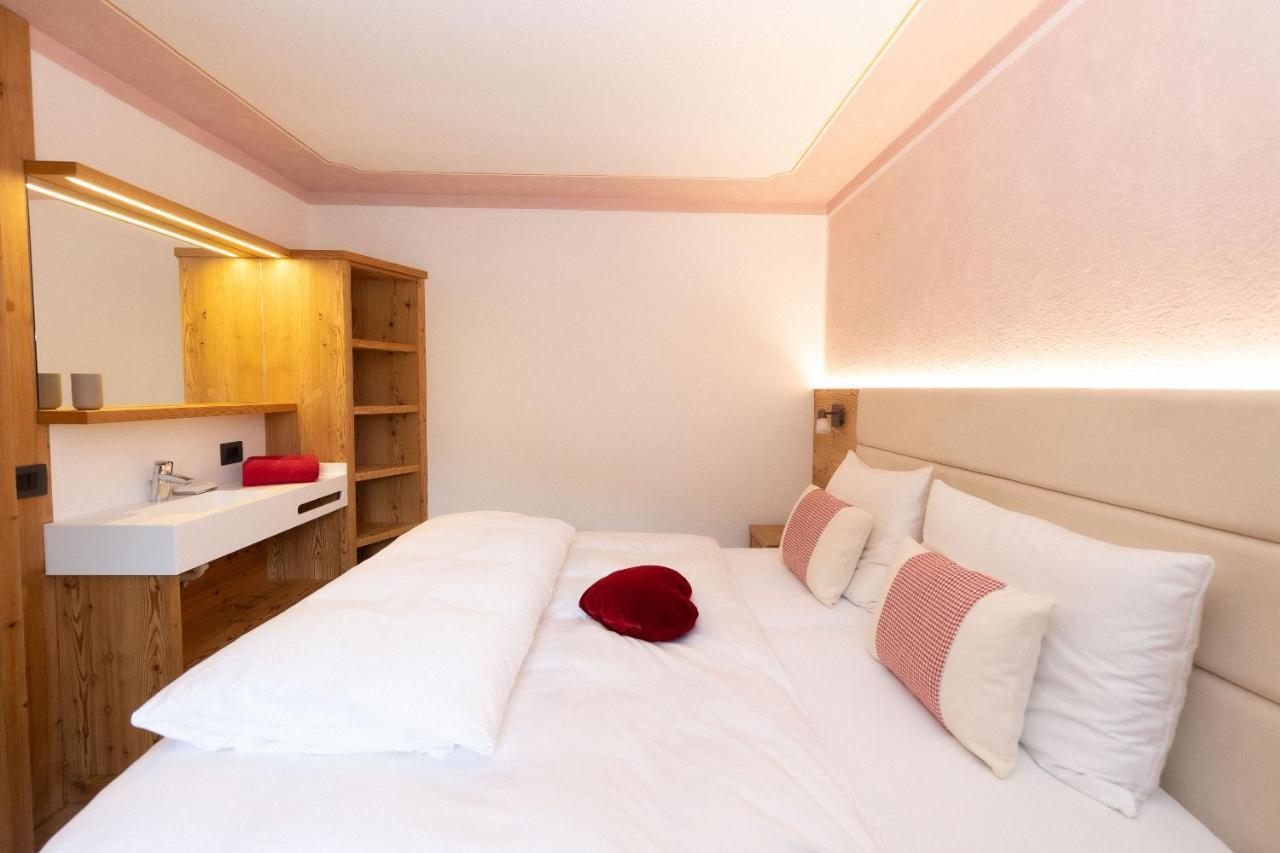 Ciasa Rosra Apartment *